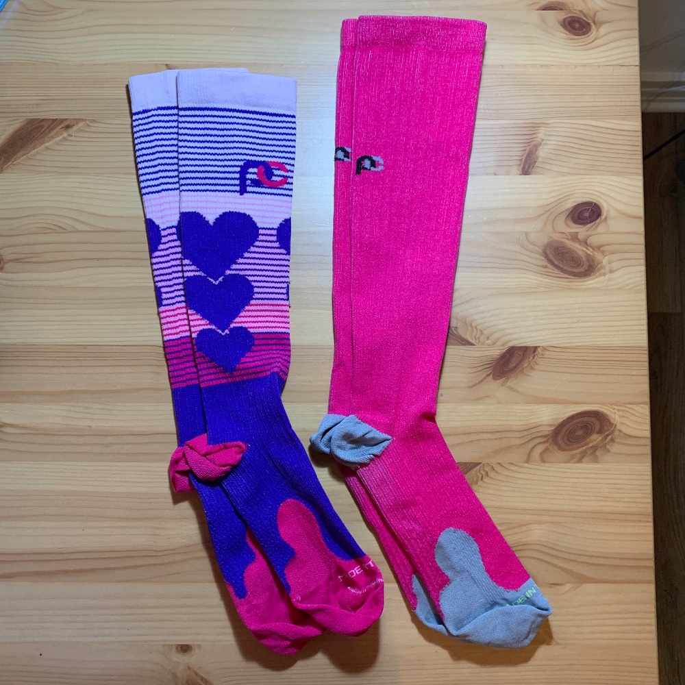 2 Pairs of Marathon Style Pro Compression Compression Socks (20-30mmHg)